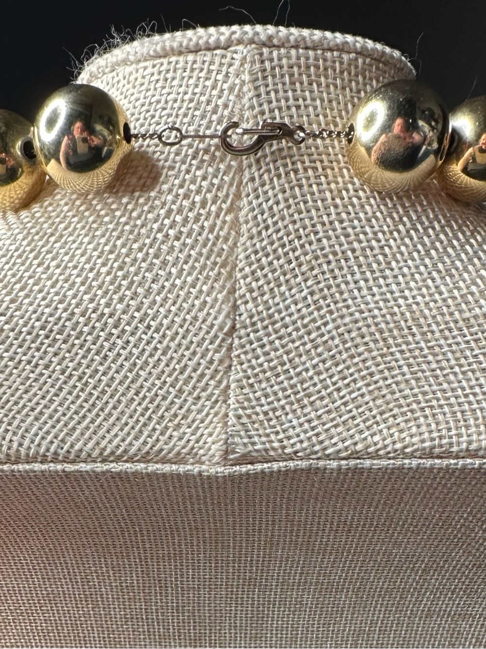 Elegant Black and Gold Beaded Necklace - Women Jewelry - Picture 3 of 3